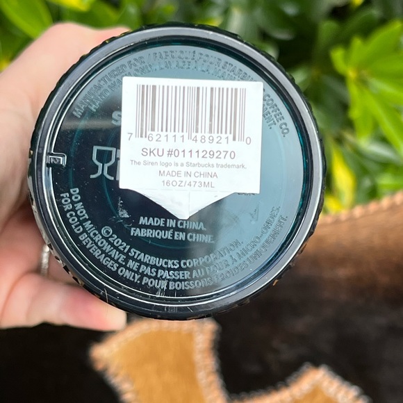 NWT STARBUCKS Green Winter Holiday Jeweled Textured Cup /Tumbler Grande 16 Fl Oz - Picture 5 of 5